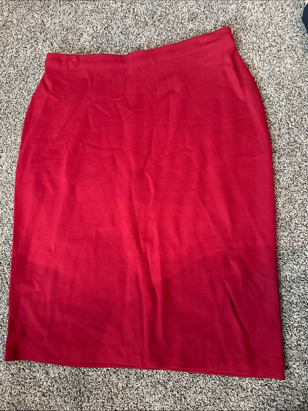 NWOT Christopher & Banks Cranberry Red Pencil Skirt size L.